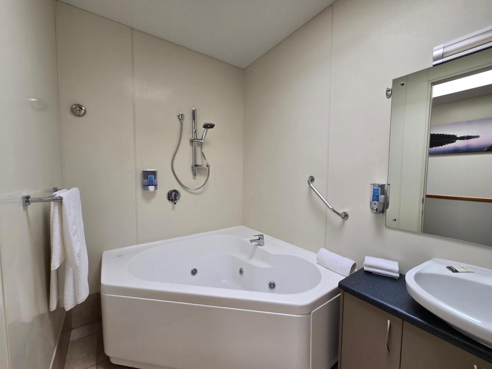 Bluewater Hotel Нейпир Экстерьер фото